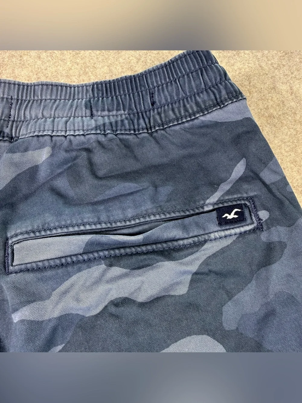 Hollister Men’s Blue Camo Jogger Pants NWT, Size Small, Advanced Stretch